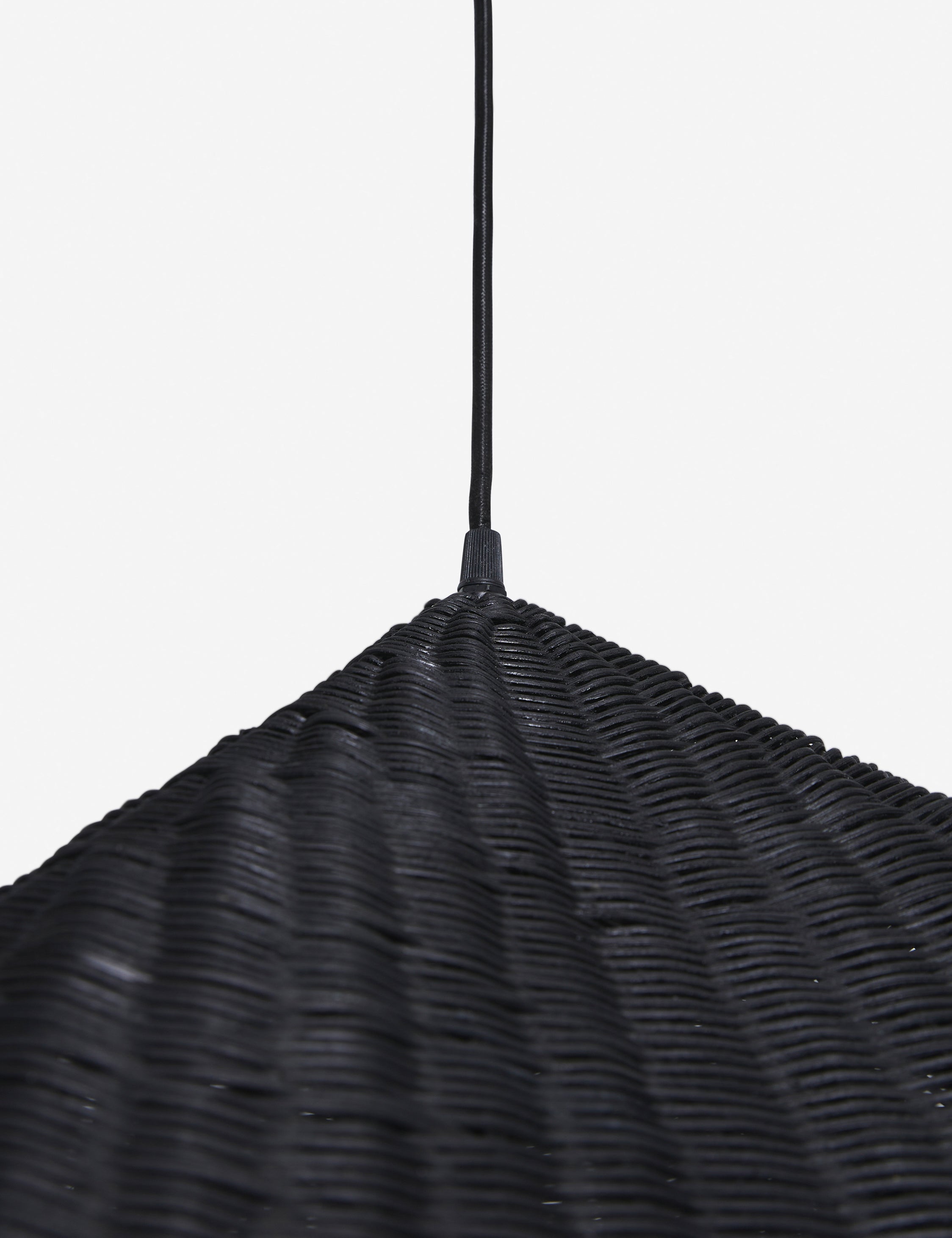 Suspension moderne Drummond en teinté rotin