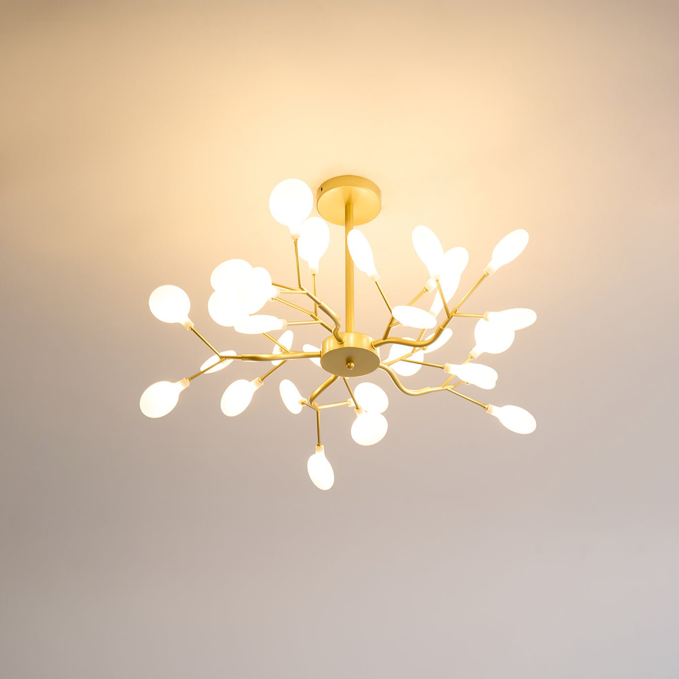 Lustre moderne Edmund en Acrylique Noir et blanc