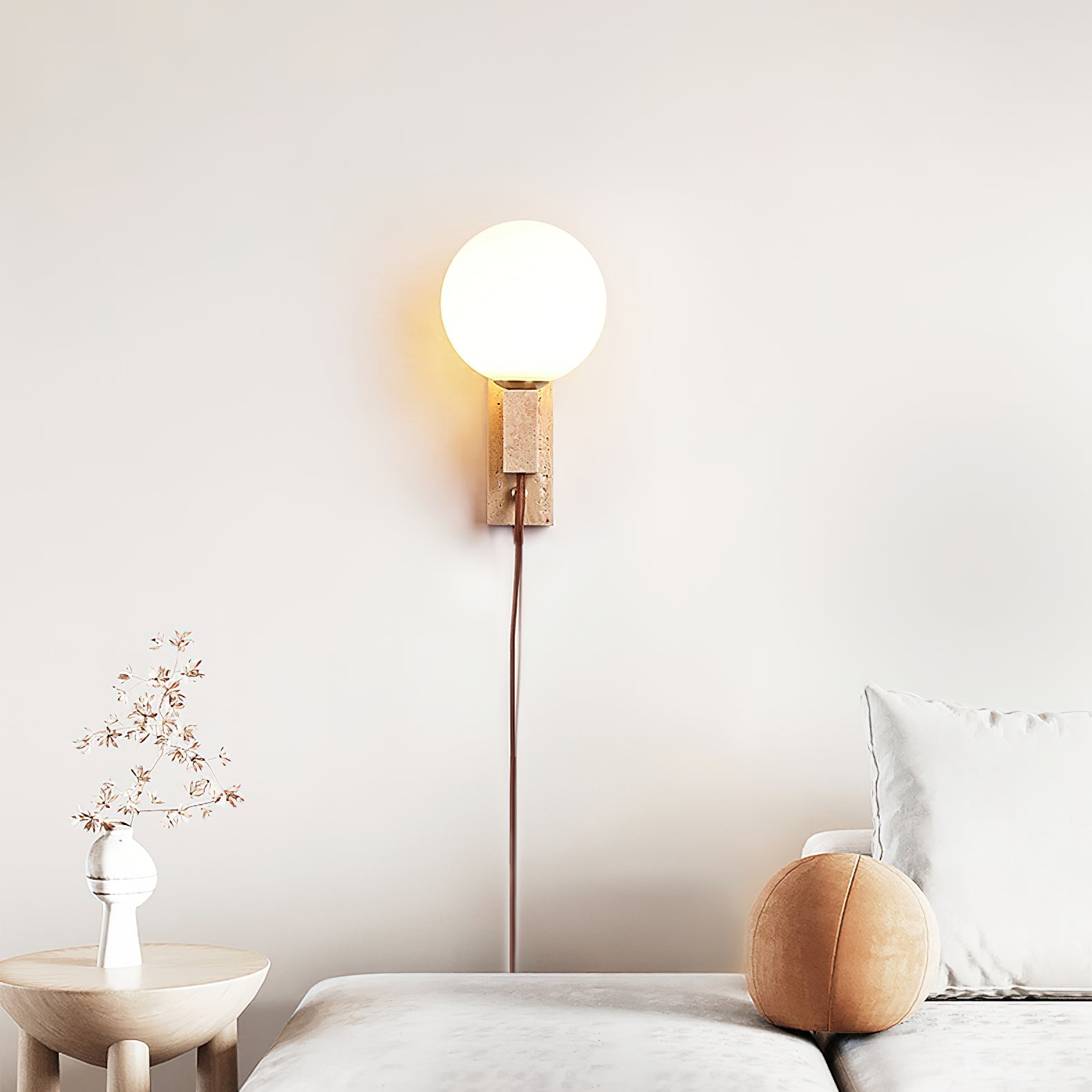Applique murale moderne Aldric en Travertin jaune et blanc
