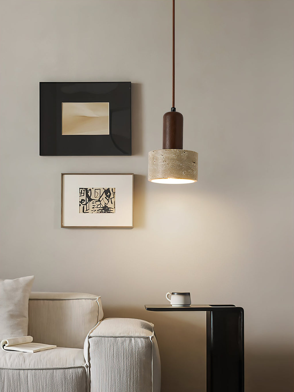 Suspension moderne Llyr en Travertin jaune et noyer