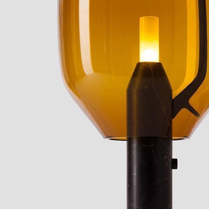 Lampe à poser moderne Gudik en Noir marbre et ambre verre