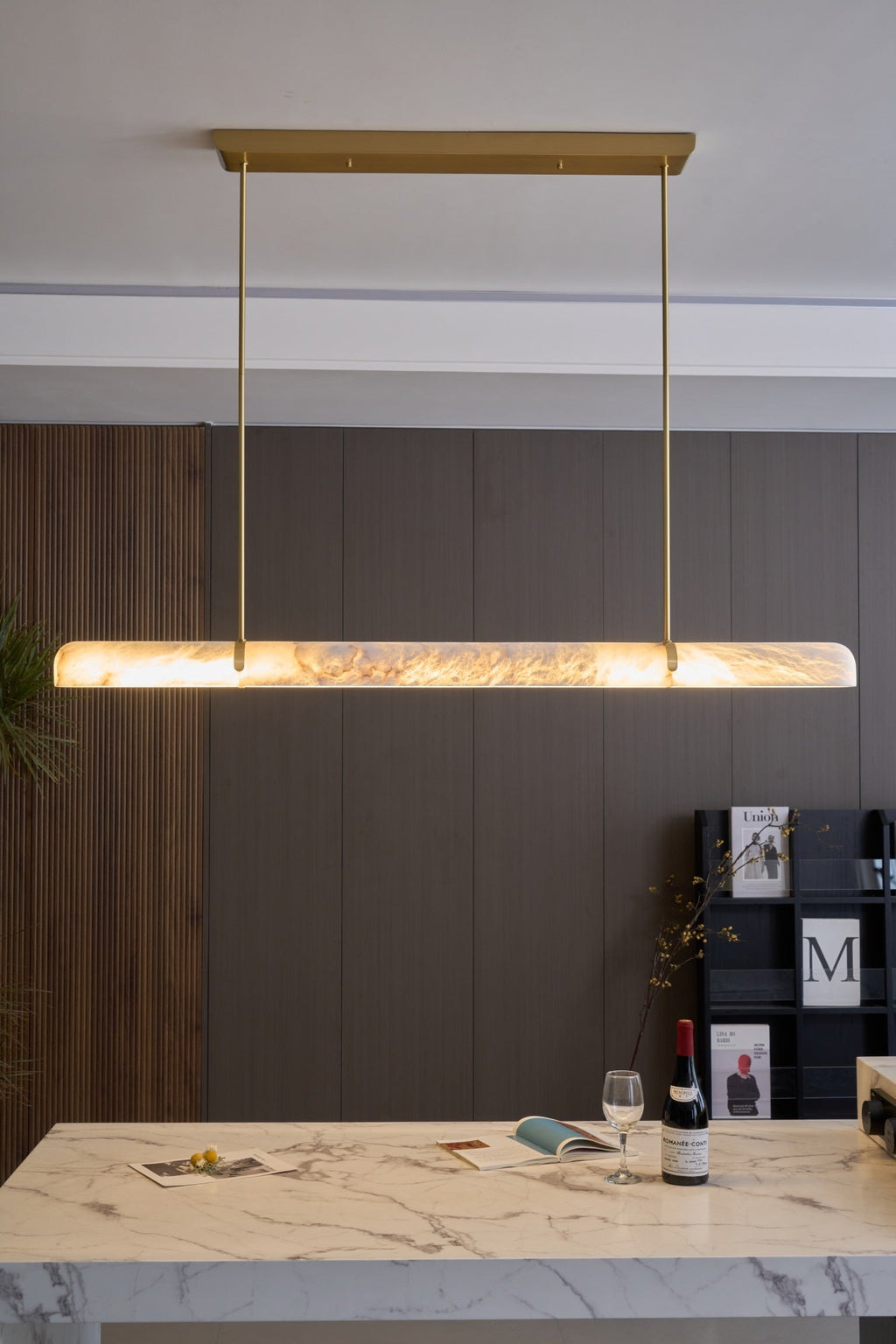 Lustre moderne Tellef en Albâtre Laiton et blanc