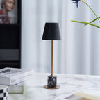 Lampe à poser moderne Alastair en Marbre Noir et doré