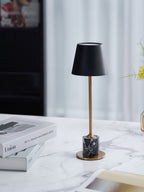 Lampe à poser moderne Alastair en Marbre Noir et doré
