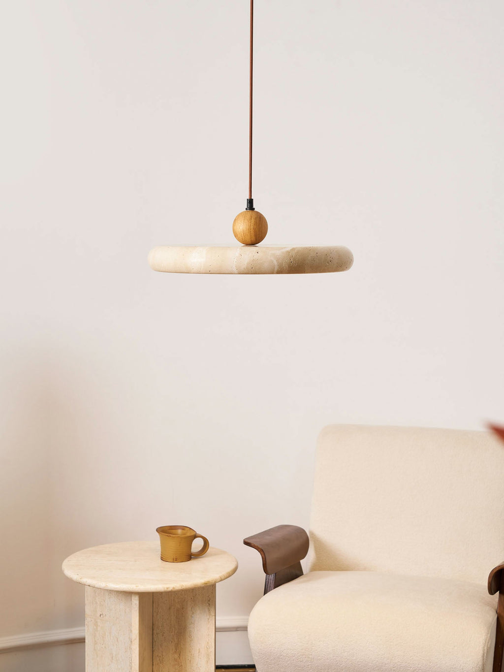 Suspension moderne Klaas en Travertin jaune et bois