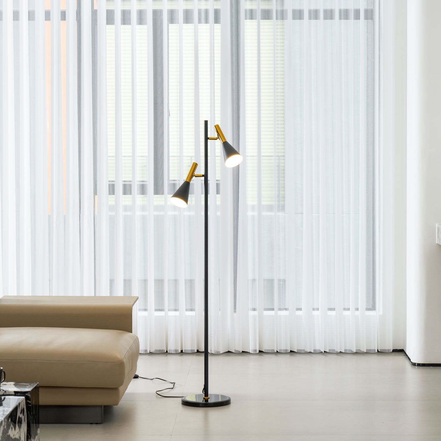 Lampadaire minimaliste Asen en Métal, Marbre, Fer Noir