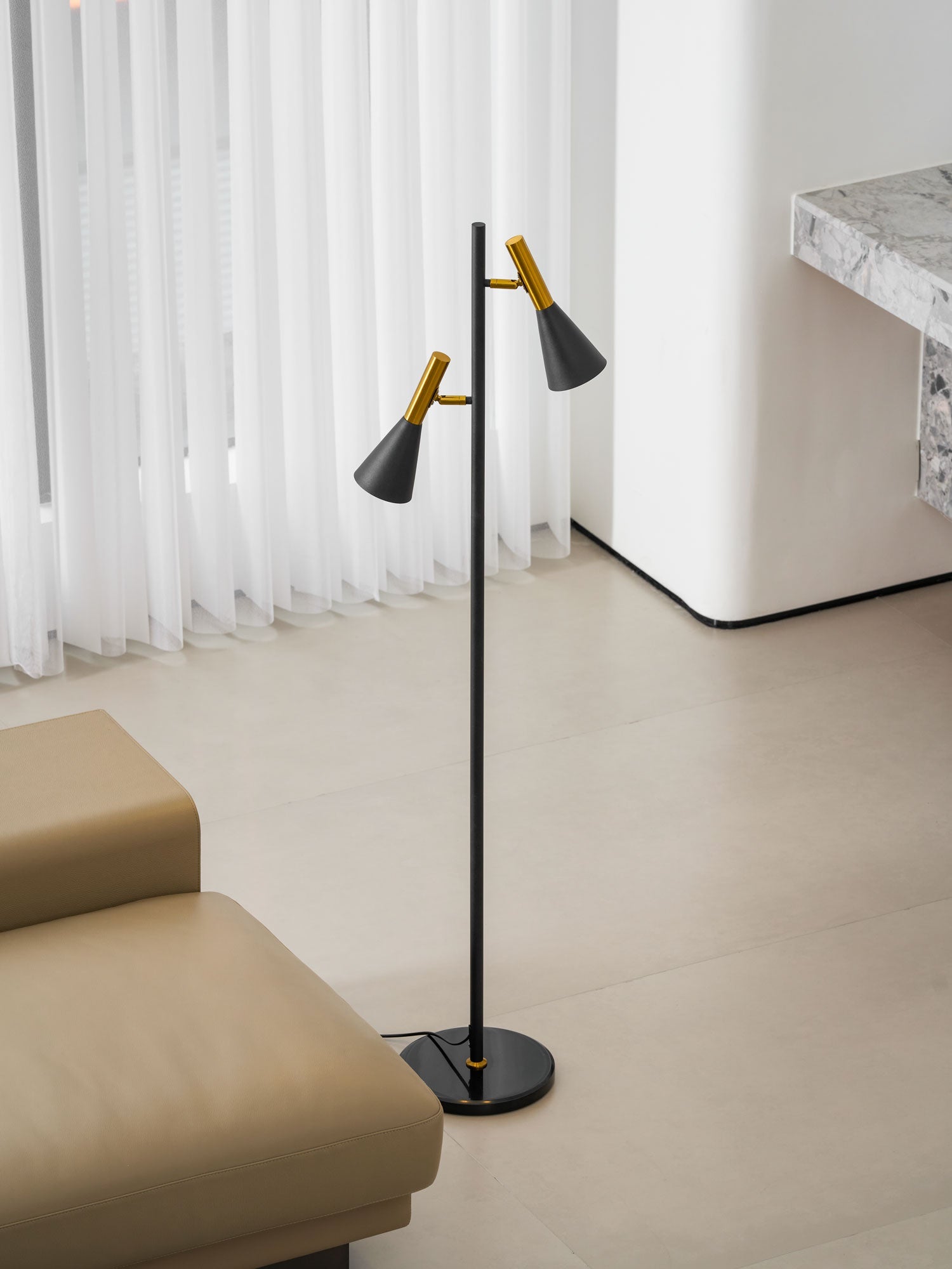 Lampadaire minimaliste Asen en Métal, Marbre, Fer Noir
