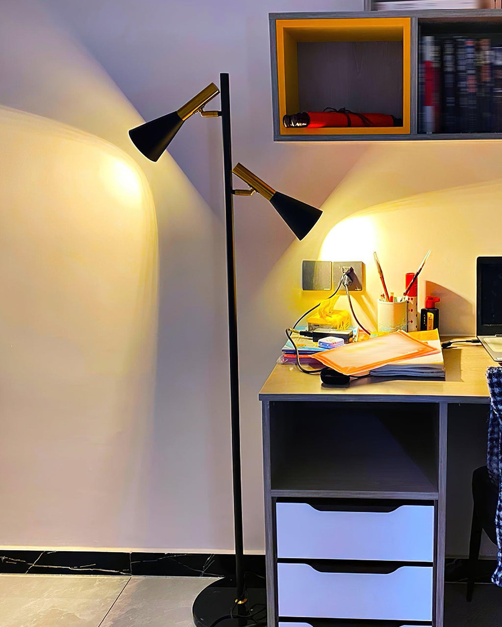 Lampadaire minimaliste Asen en Métal, Marbre, Fer Noir