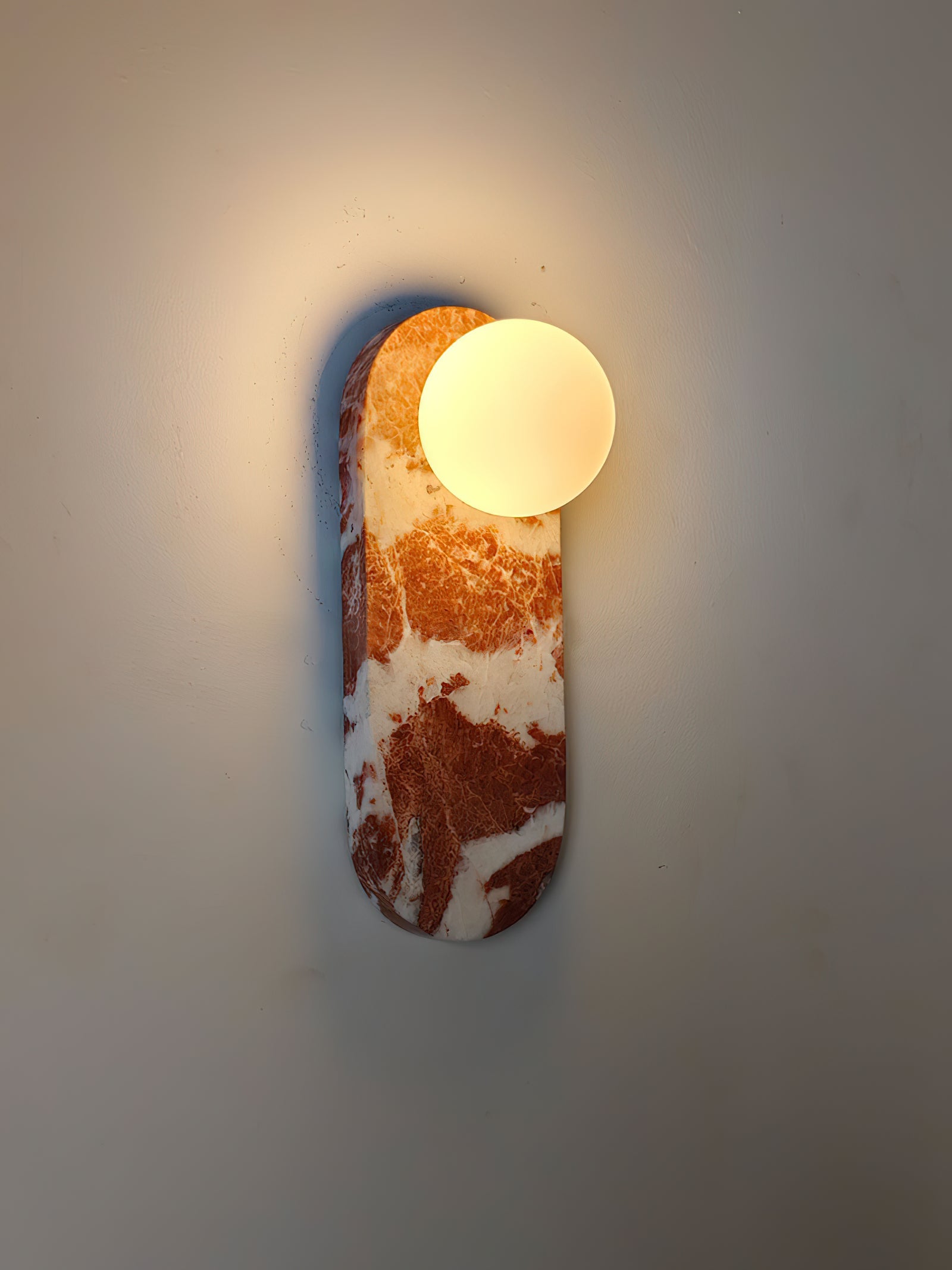 Applique murale moderne Aran en Marbre, Verre Bulgari rouge