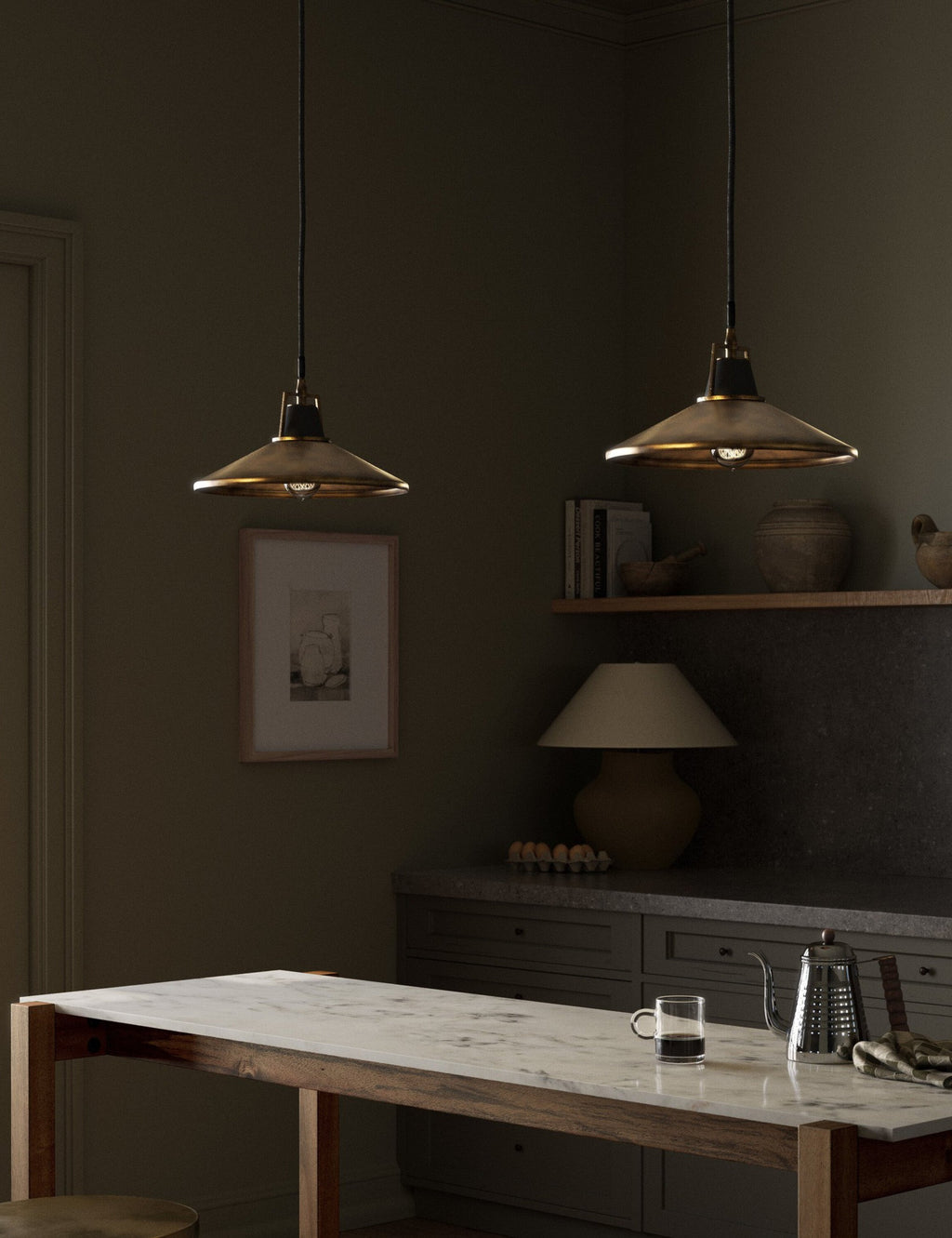 Suspension contemporain Cullen en laiton ancien - Laiton ancien