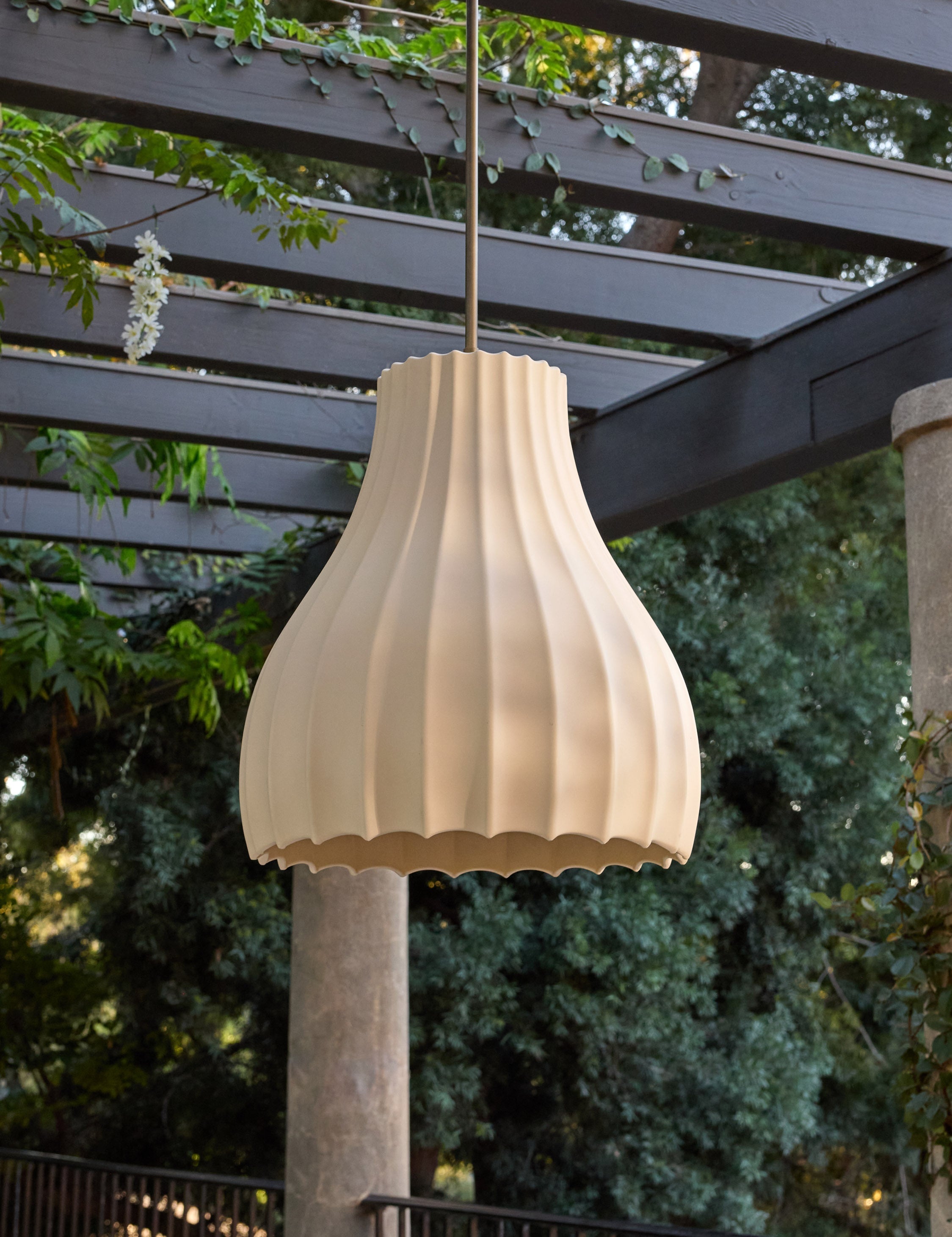 Suspension design Renne en laiton vieilli - Laiton vieilli
