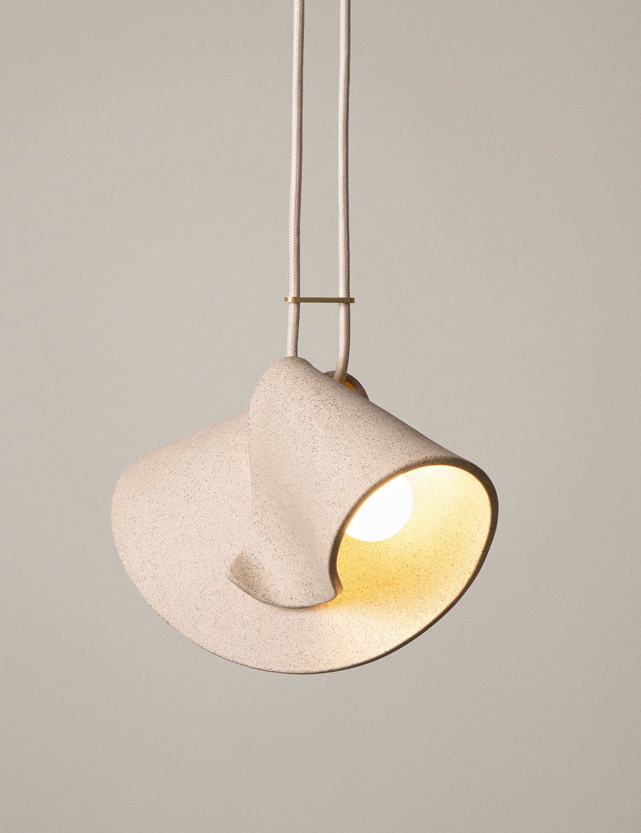 Suspension design Thurston en non émaillé céramique grès - Non émaillé céramique grès