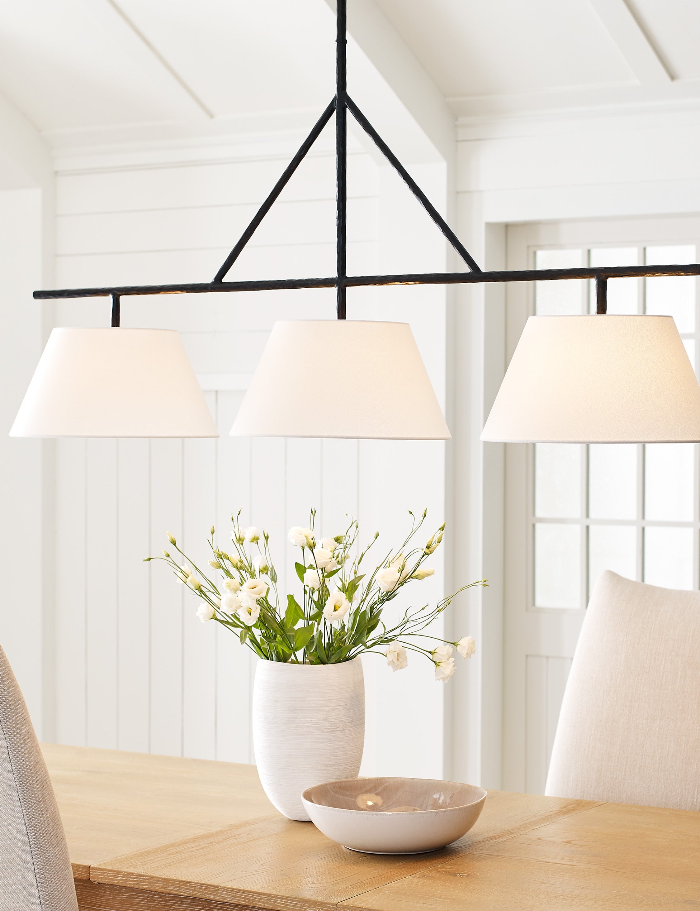 Suspension contemporain Tov en bronze - Bronze