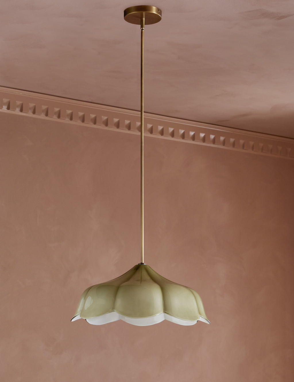 Suspension design Ingo en laiton ancien - Laiton ancien
