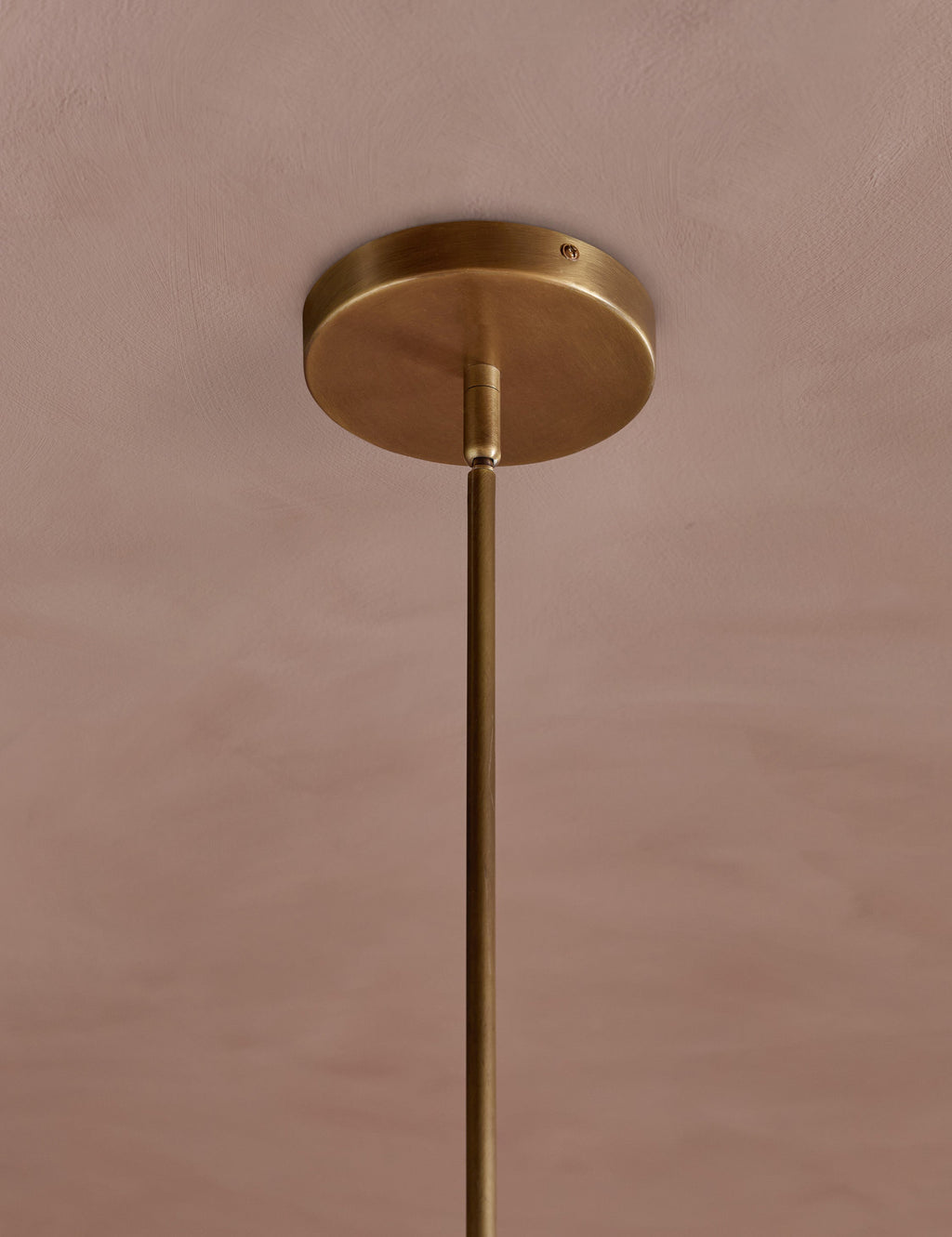 Suspension design Ingo en laiton ancien - Laiton ancien
