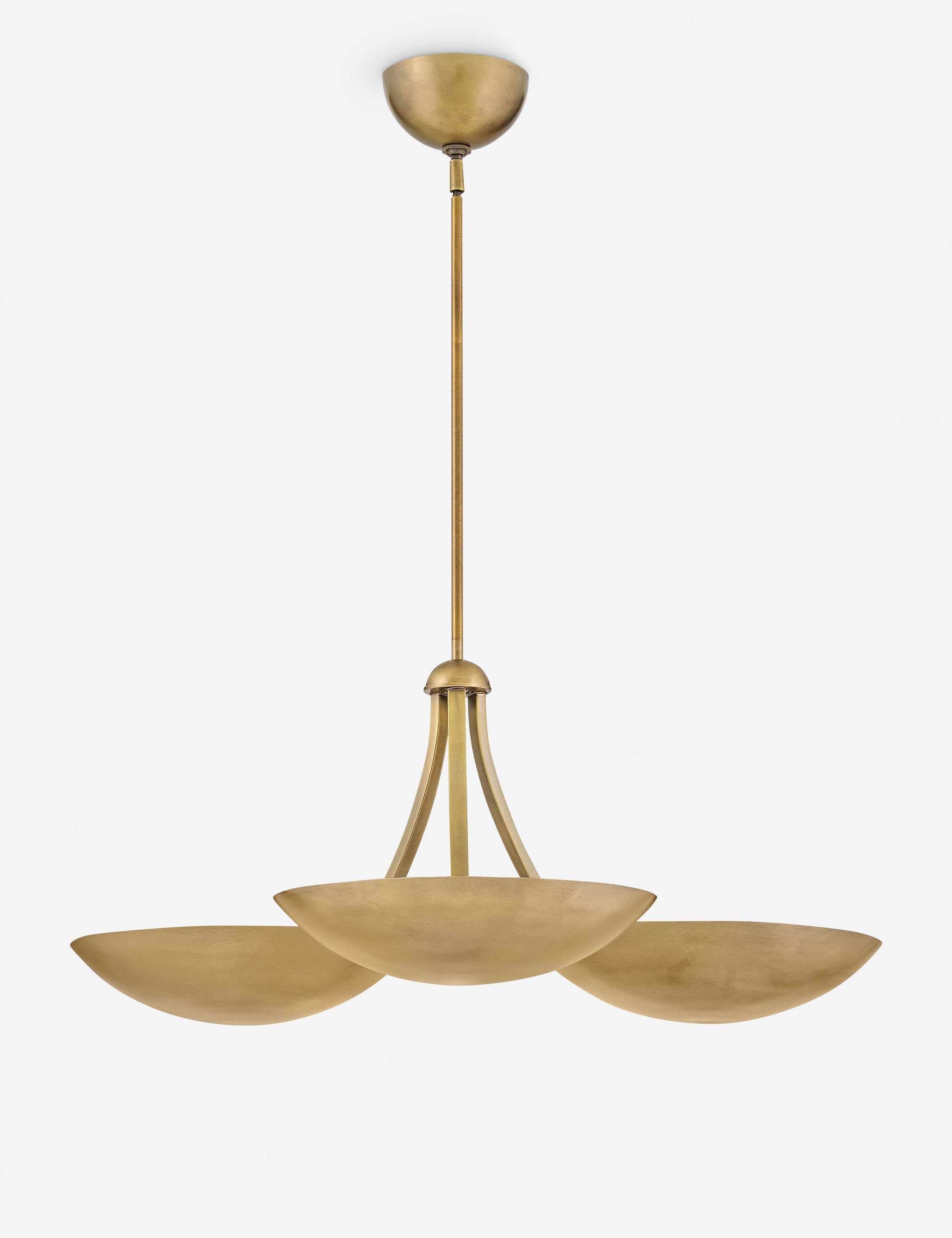Lustre moderne Halvard en laiton ancien - Laiton ancien