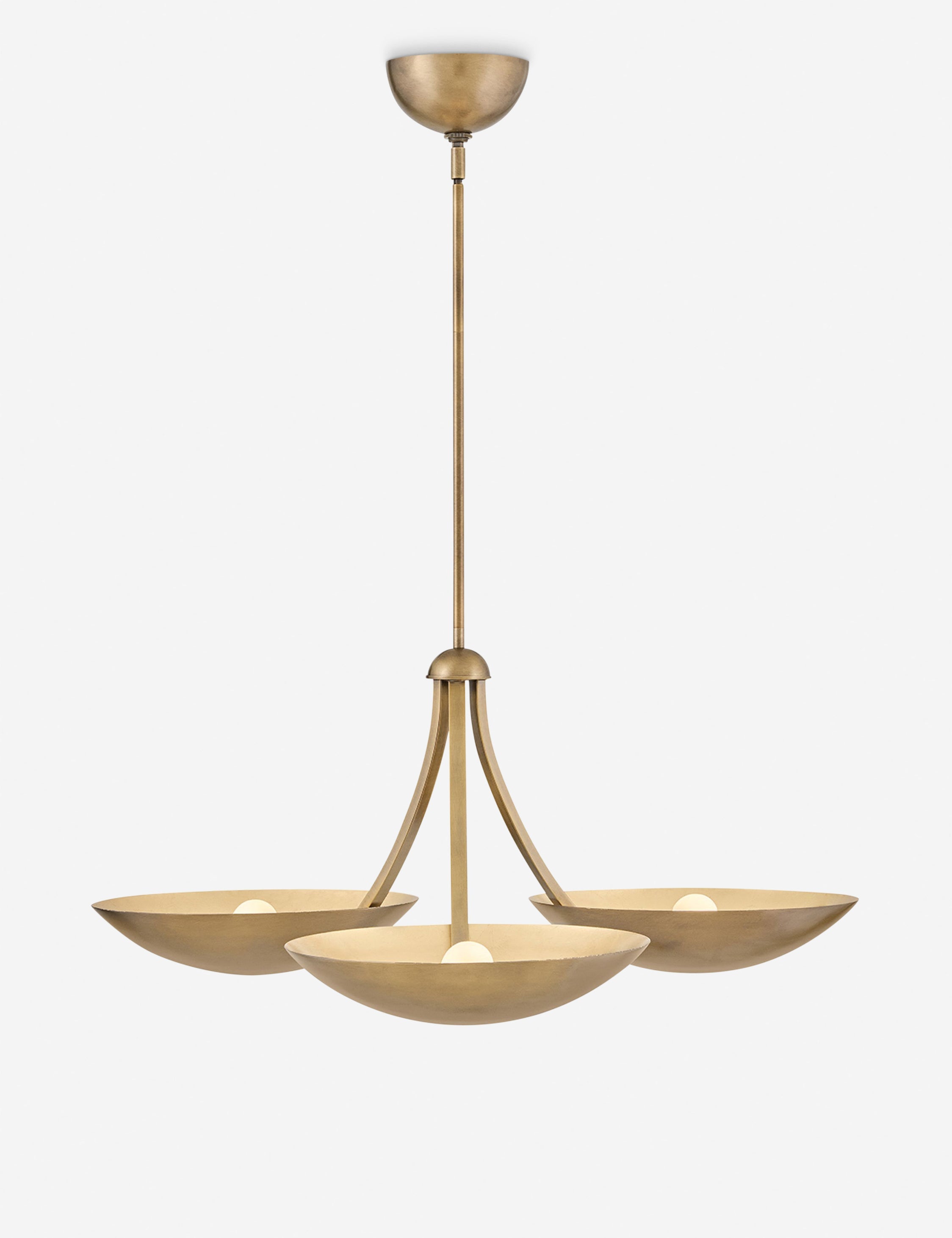 Lustre moderne Halvard en laiton ancien - Laiton ancien