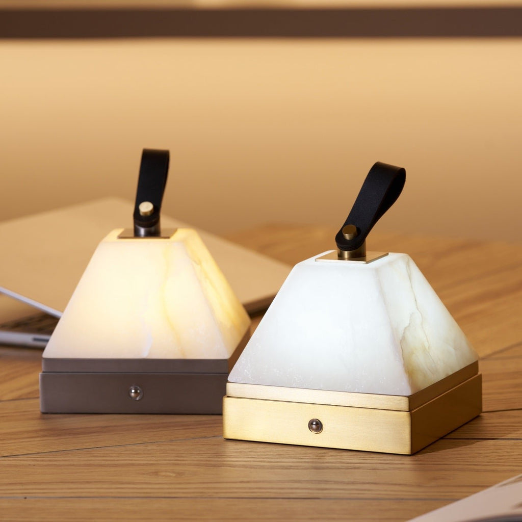 Lampe à poser moderne Archer en Albâtre Nickel et blanc