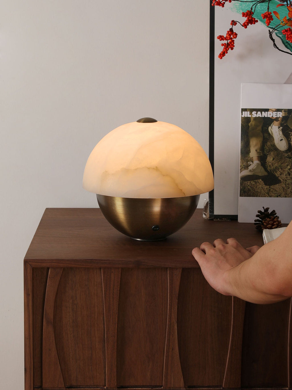 Lampe à poser moderne Loch en Albâtre, pierre Bronze et blanc
