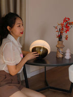 Lampe à poser moderne Loch en Albâtre, pierre Bronze et blanc