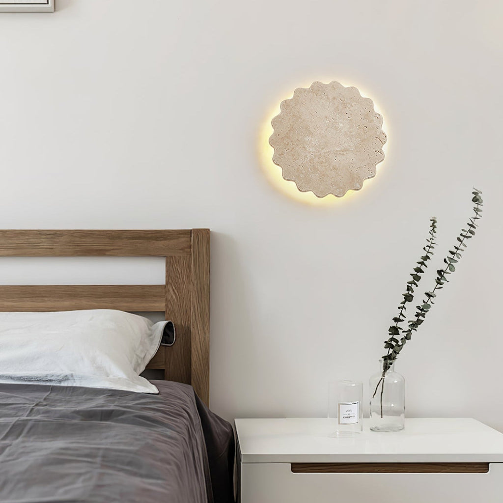 Applique murale moderne Vebjorn en Travertin jaune