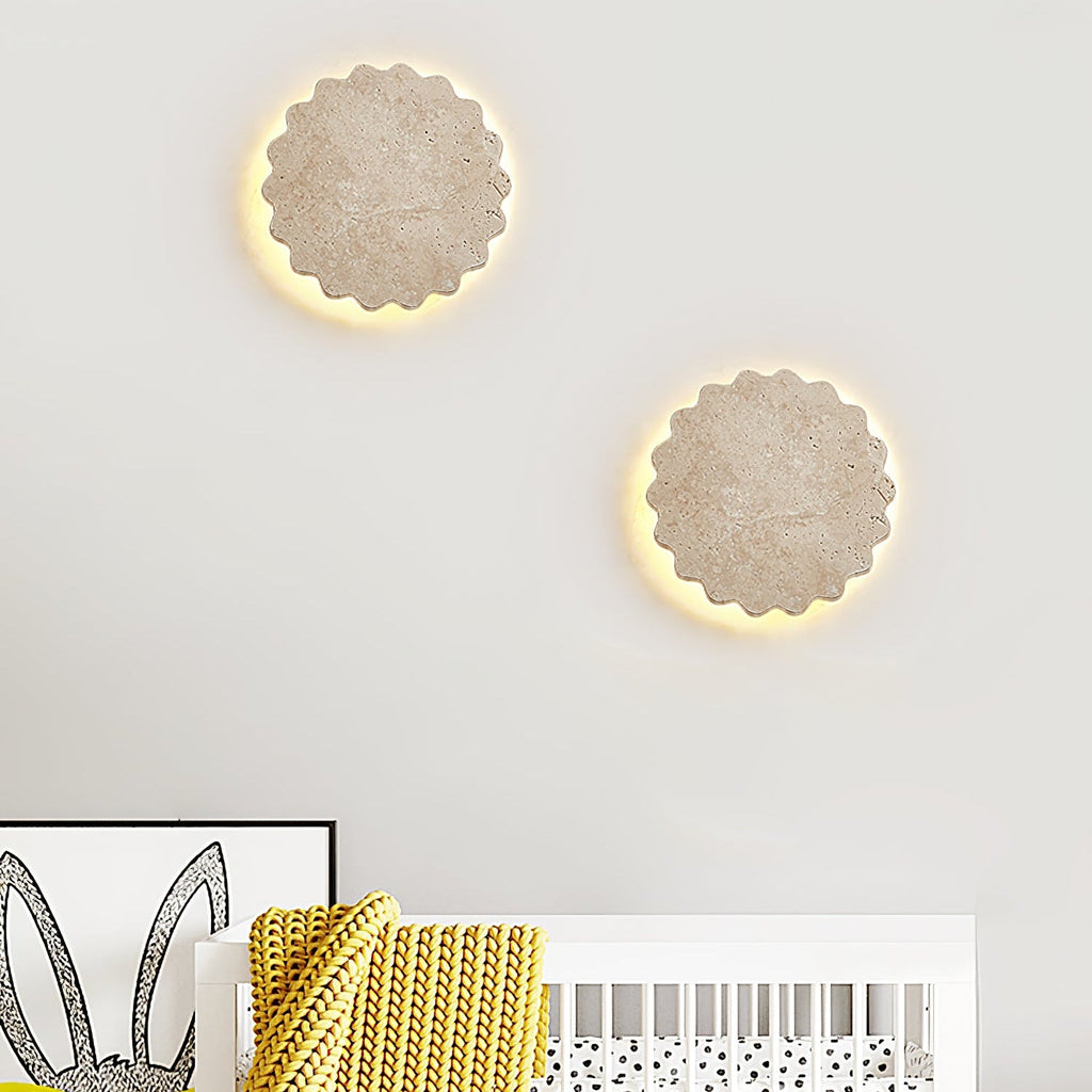 Applique murale moderne Vebjorn en Travertin jaune