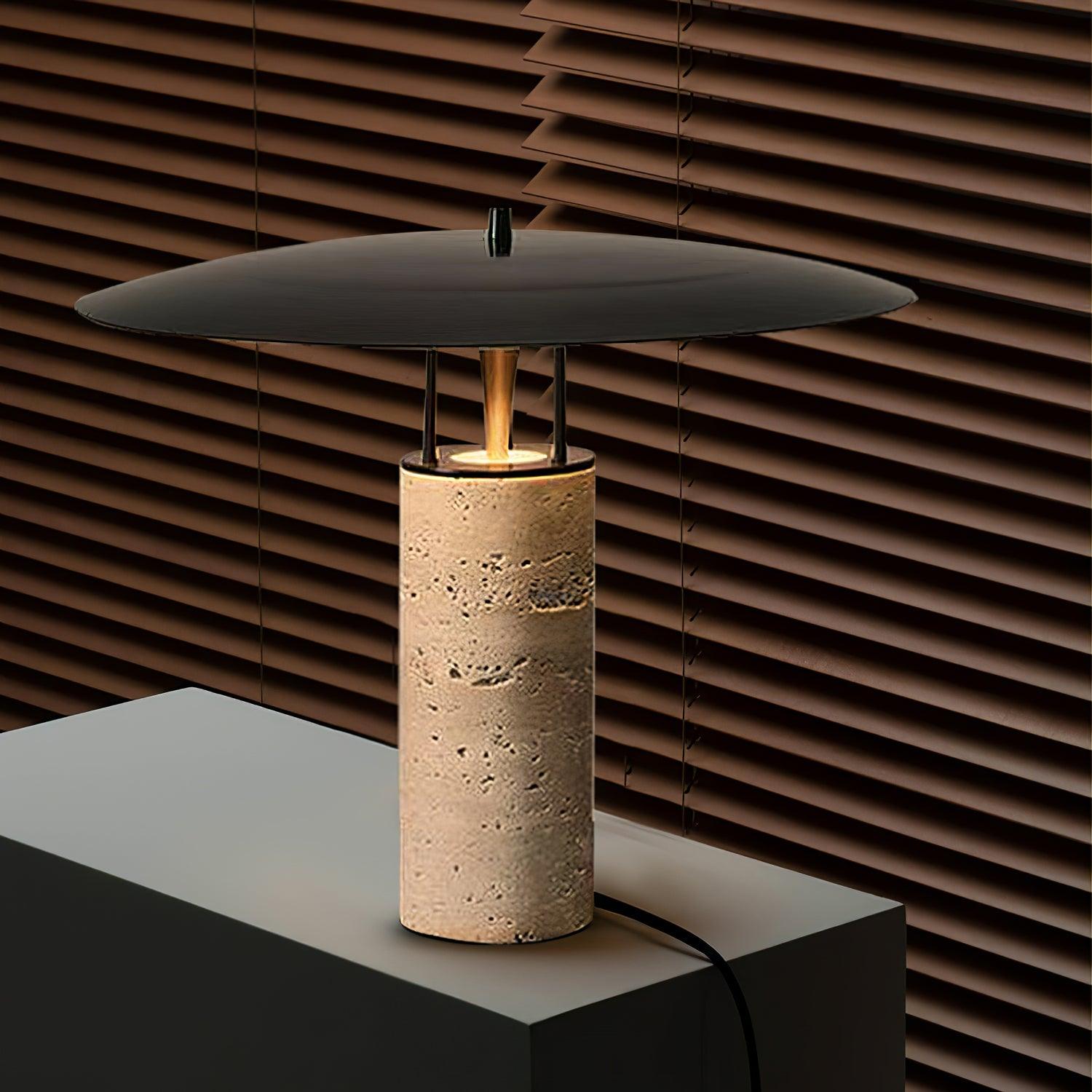 Lampe à poser moderne Loch en Travertin