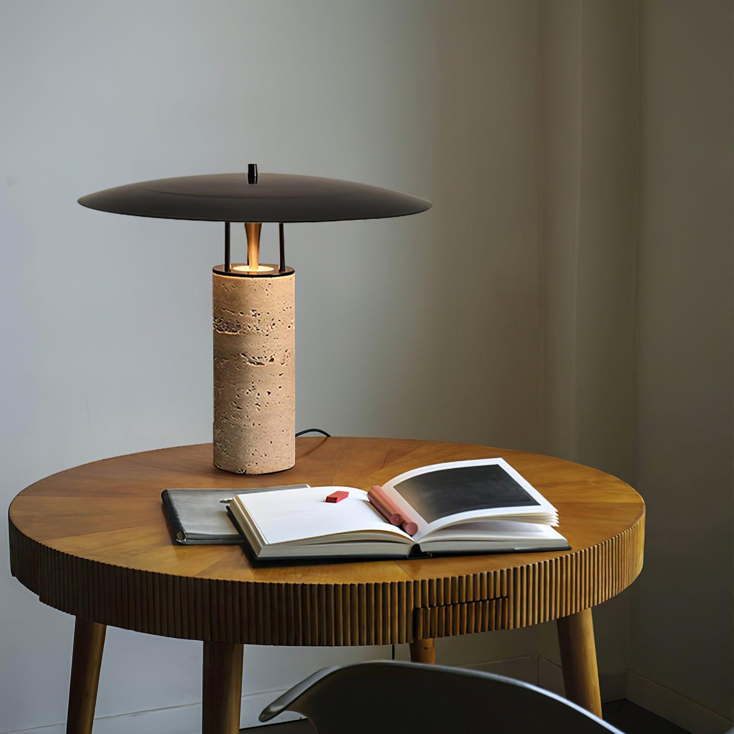 Lampe à poser moderne Loch en Travertin
