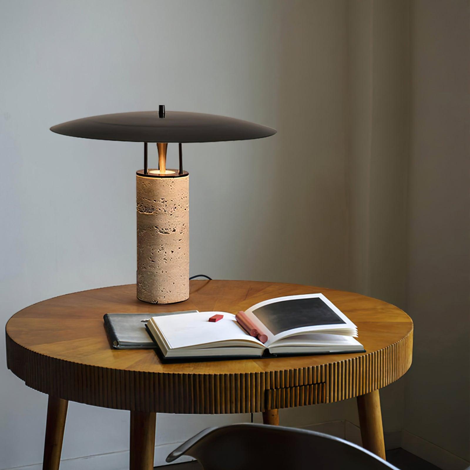 Lampe à poser moderne Loch en Travertin