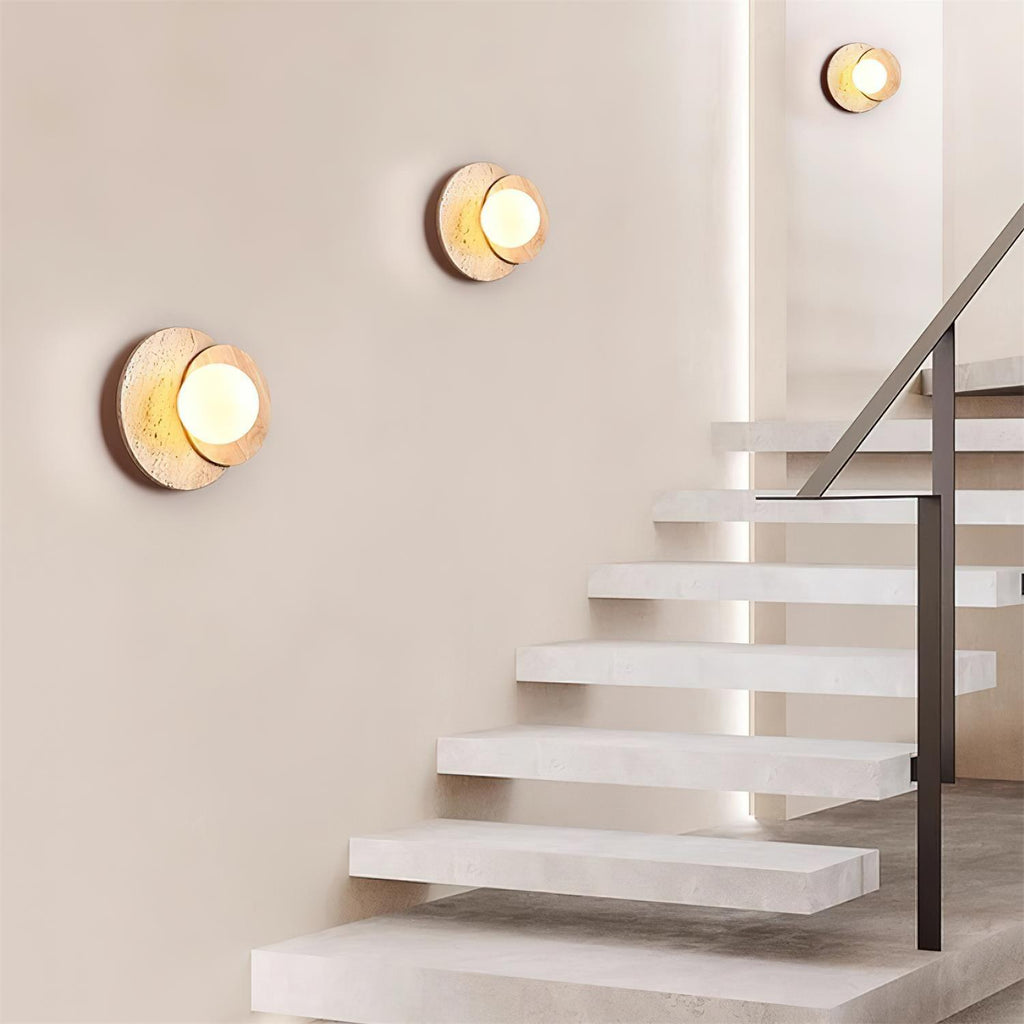 Applique murale moderne Okko en Travertin Bois et beige