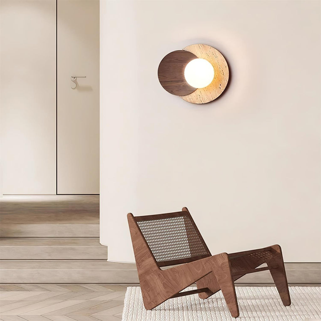 Applique murale moderne Okko en Travertin Noyer et beige