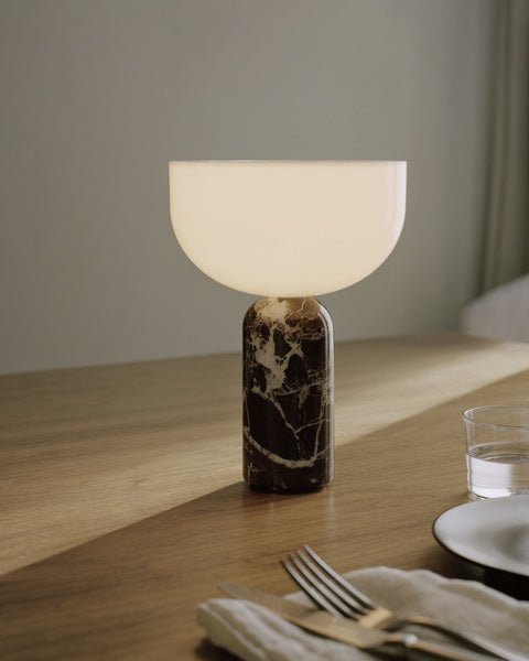 Lampe à poser moderne Fridrek en Marbre Foncé rouge