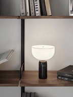 Lampe à poser moderne Fridrek en Marbre Foncé rouge