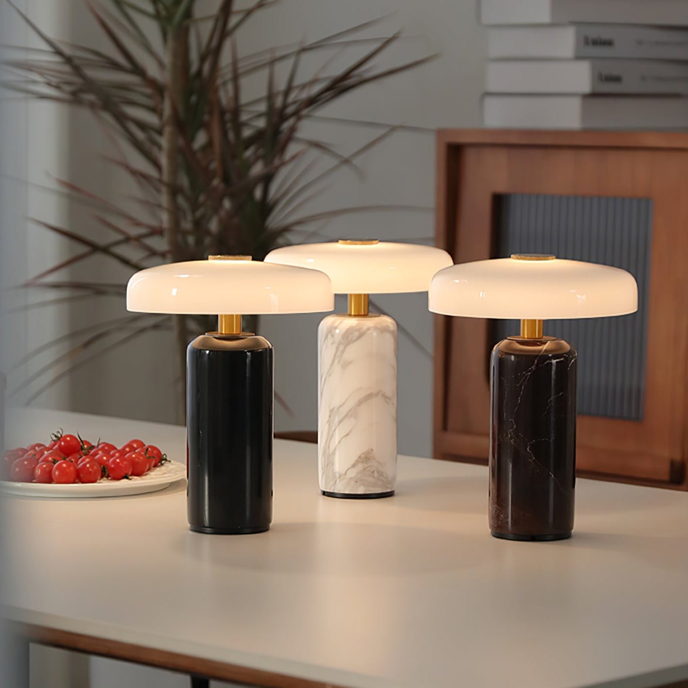 Lampe à poser moderne Fridrek en Marbre Blanc