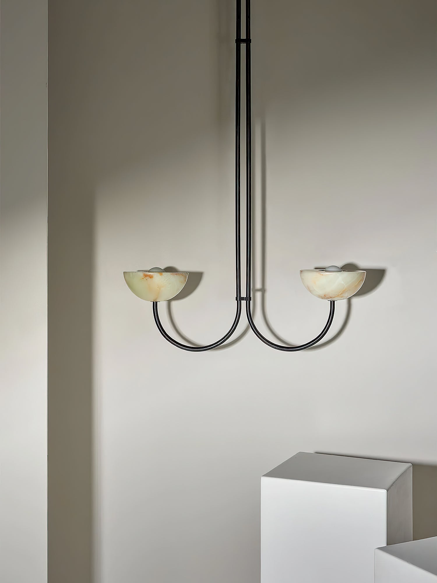 Suspension moderne Warwick en Albâtre Noir et vert Jade