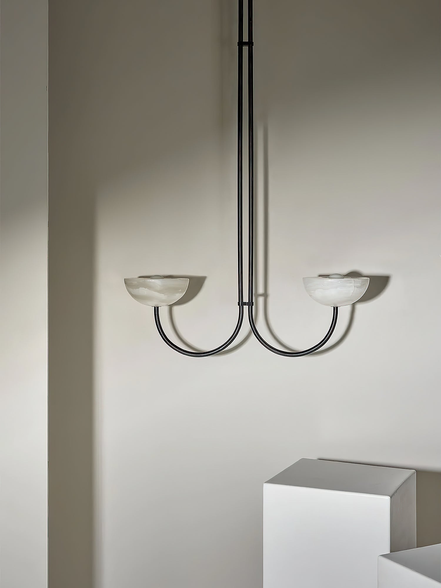 Suspension moderne Warwick en Albâtre Noir et vert Jade