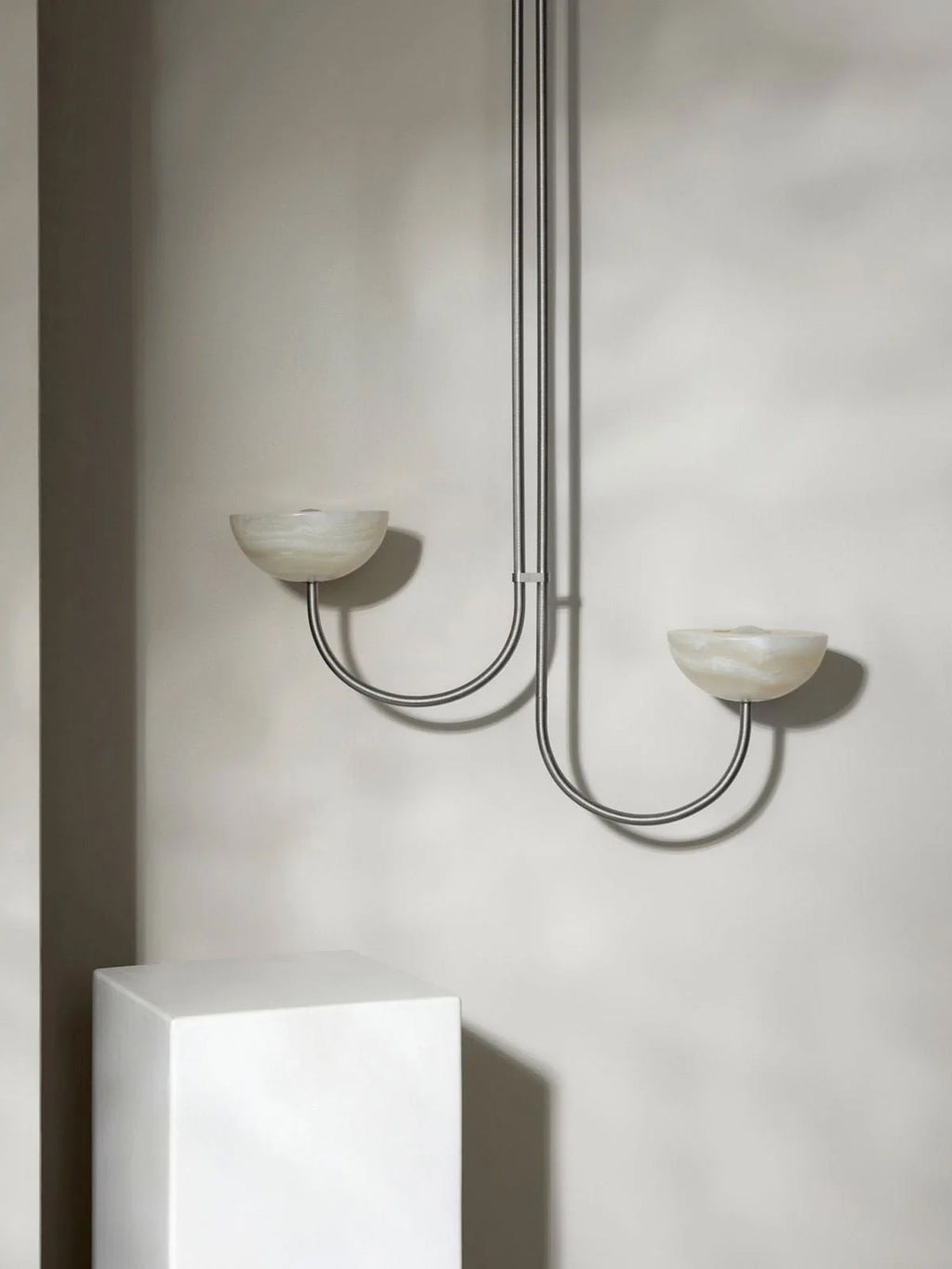 Suspension moderne Warwick en Jade Blanc et blanc albâtre