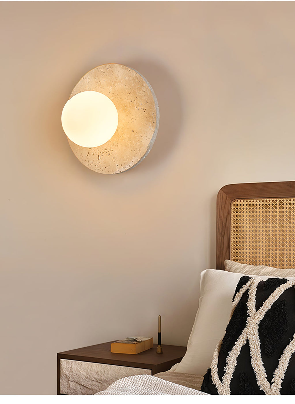 Applique murale moderne Frits en Travertin jaune et blanc