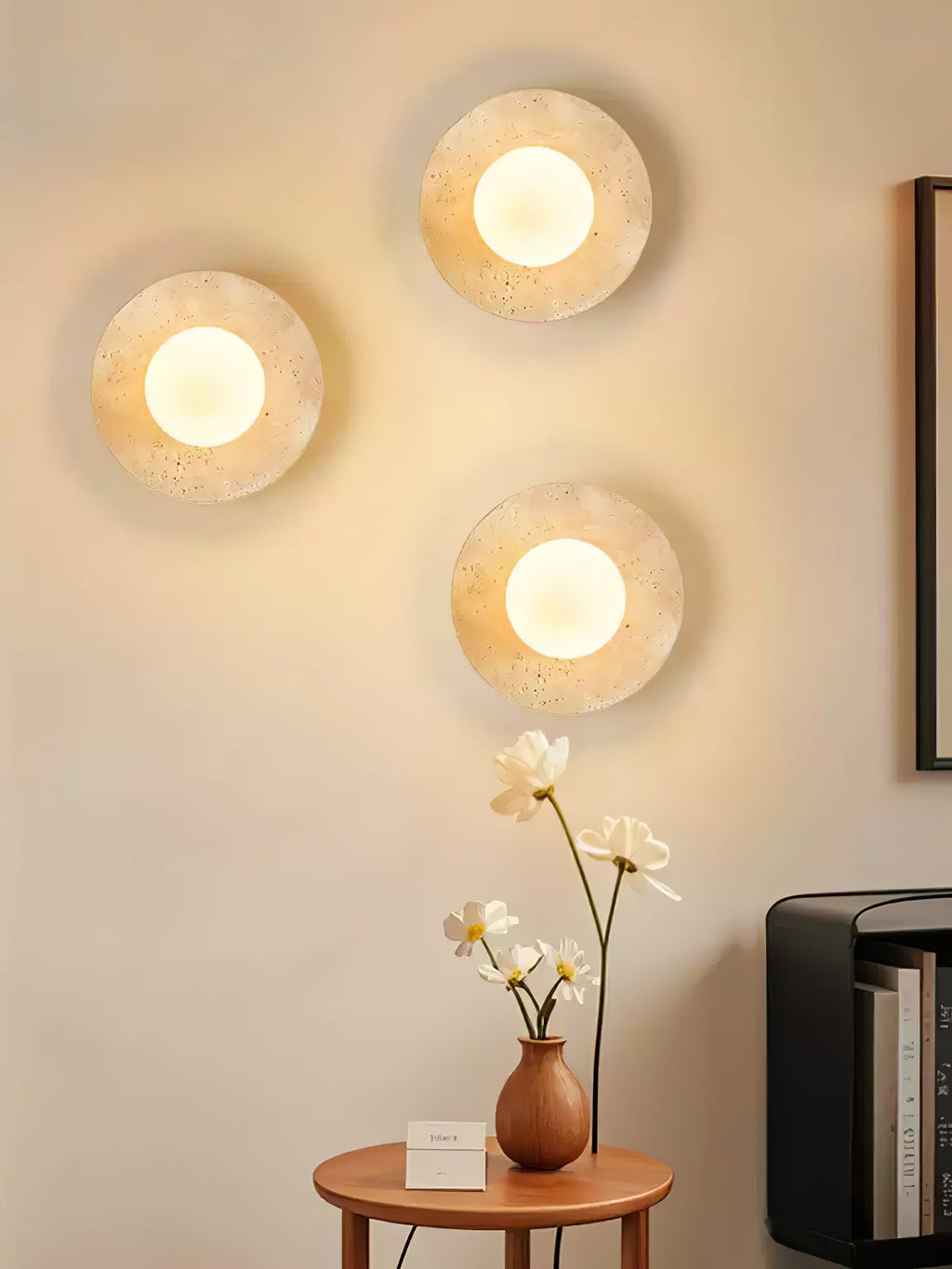 Applique murale moderne Frits en Travertin jaune et blanc