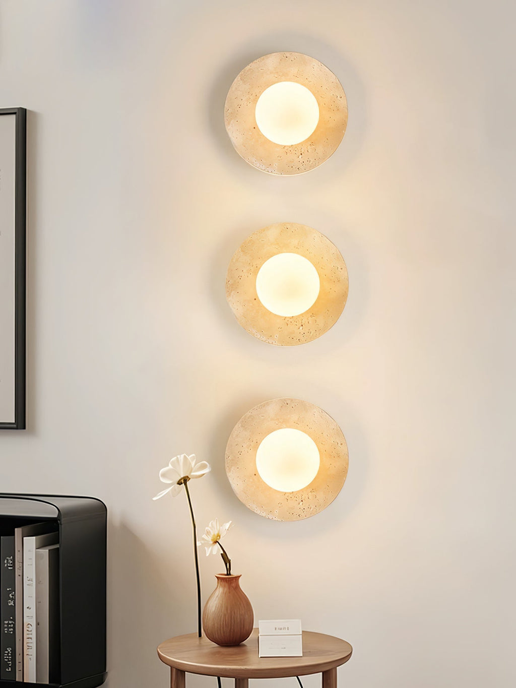 Applique murale moderne Frits en Travertin jaune et blanc