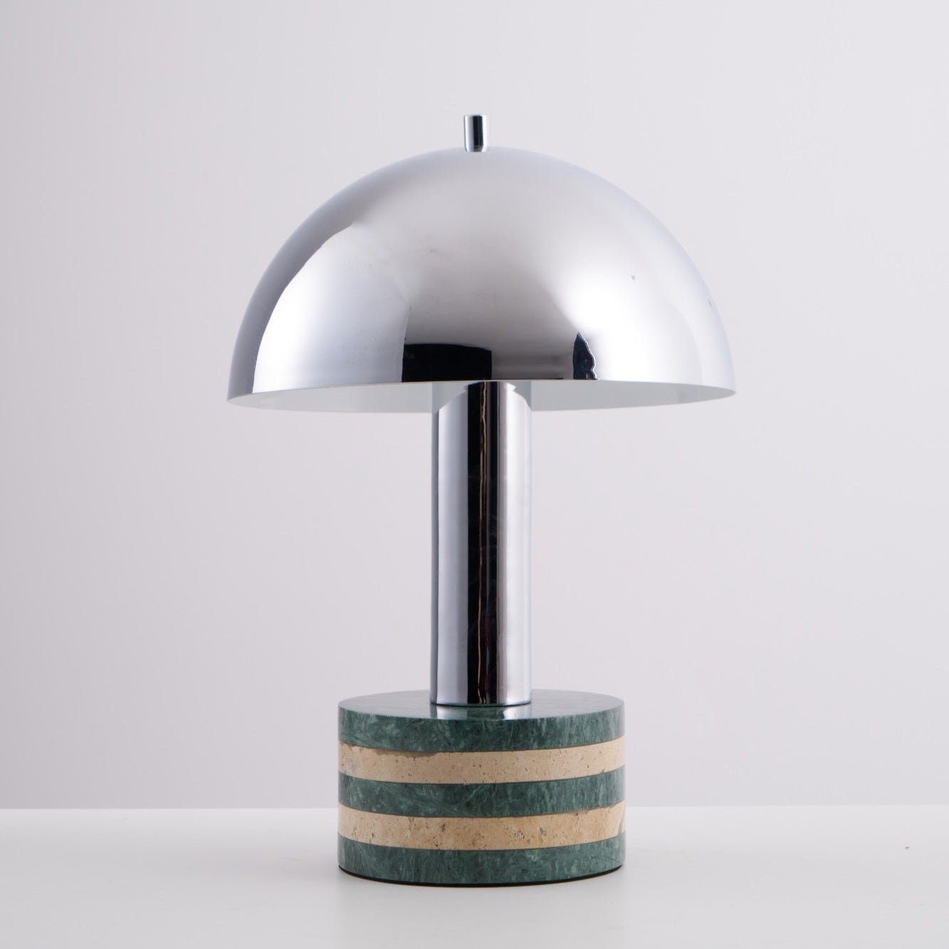 Lampe à poser moderne Agaton en chrome Gris et beige