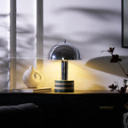Lampe à poser moderne Agaton en chrome Gris et beige