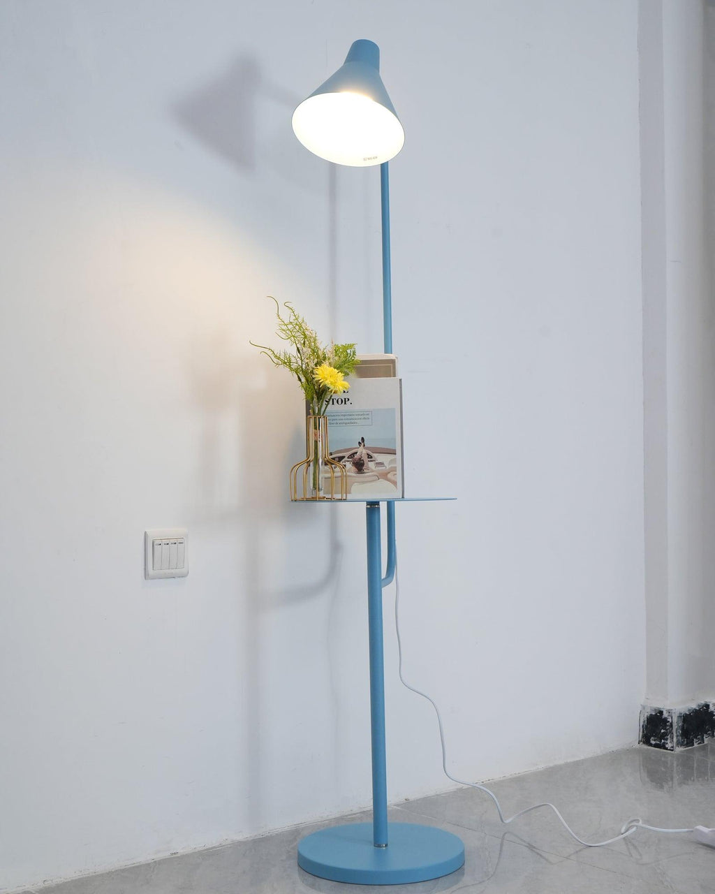 Lampadaire moderne Langston en Marbre Rose