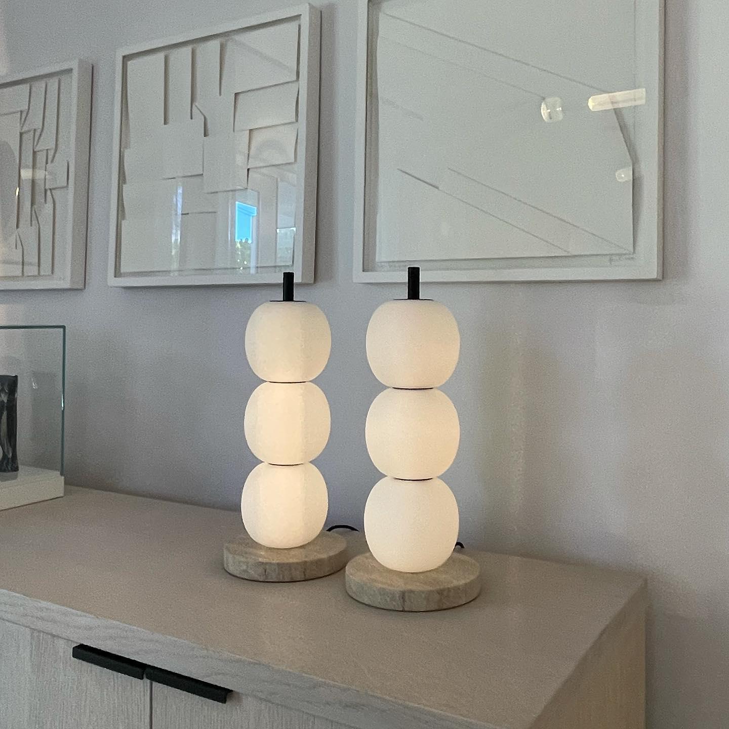 Lampe à poser moderne Rodmar en Noir marbre Blanc