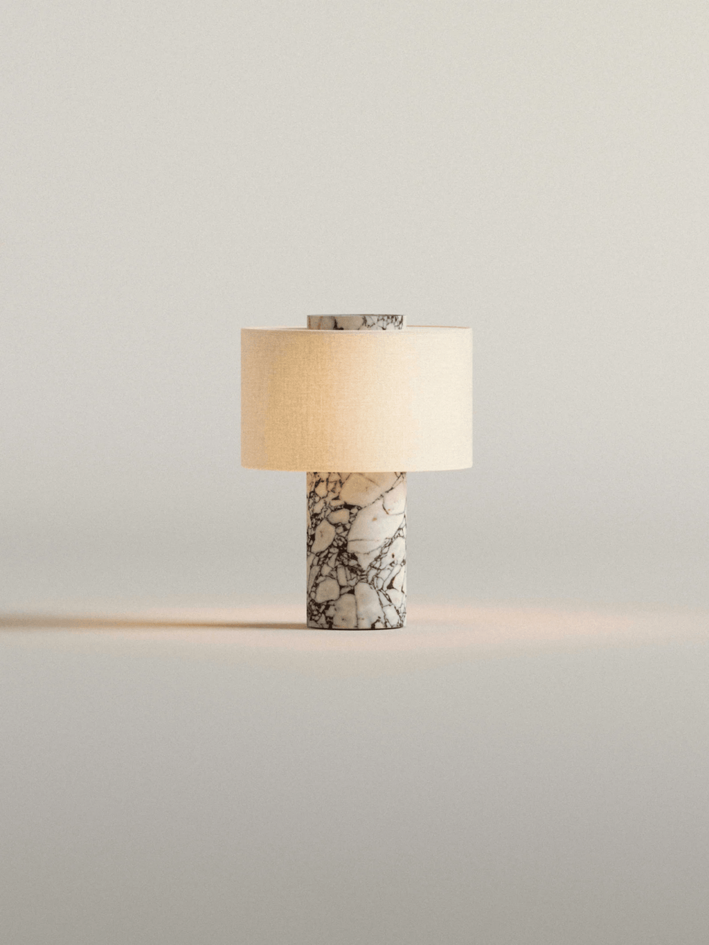 Lampe à poser moderne Rafael en pierre, Travertin Bulgari