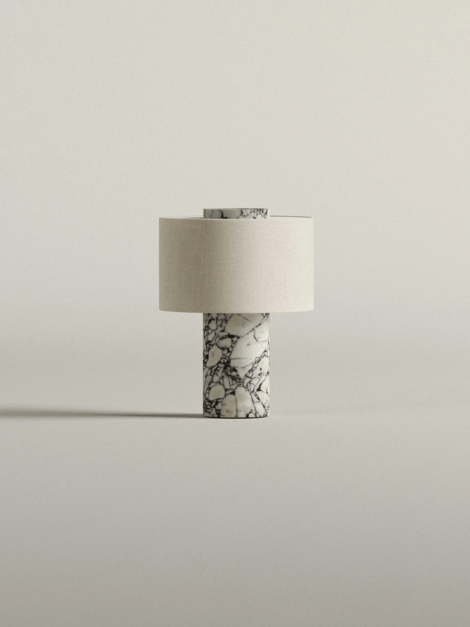 Lampe à poser moderne Rafael en pierre, Travertin Bulgari