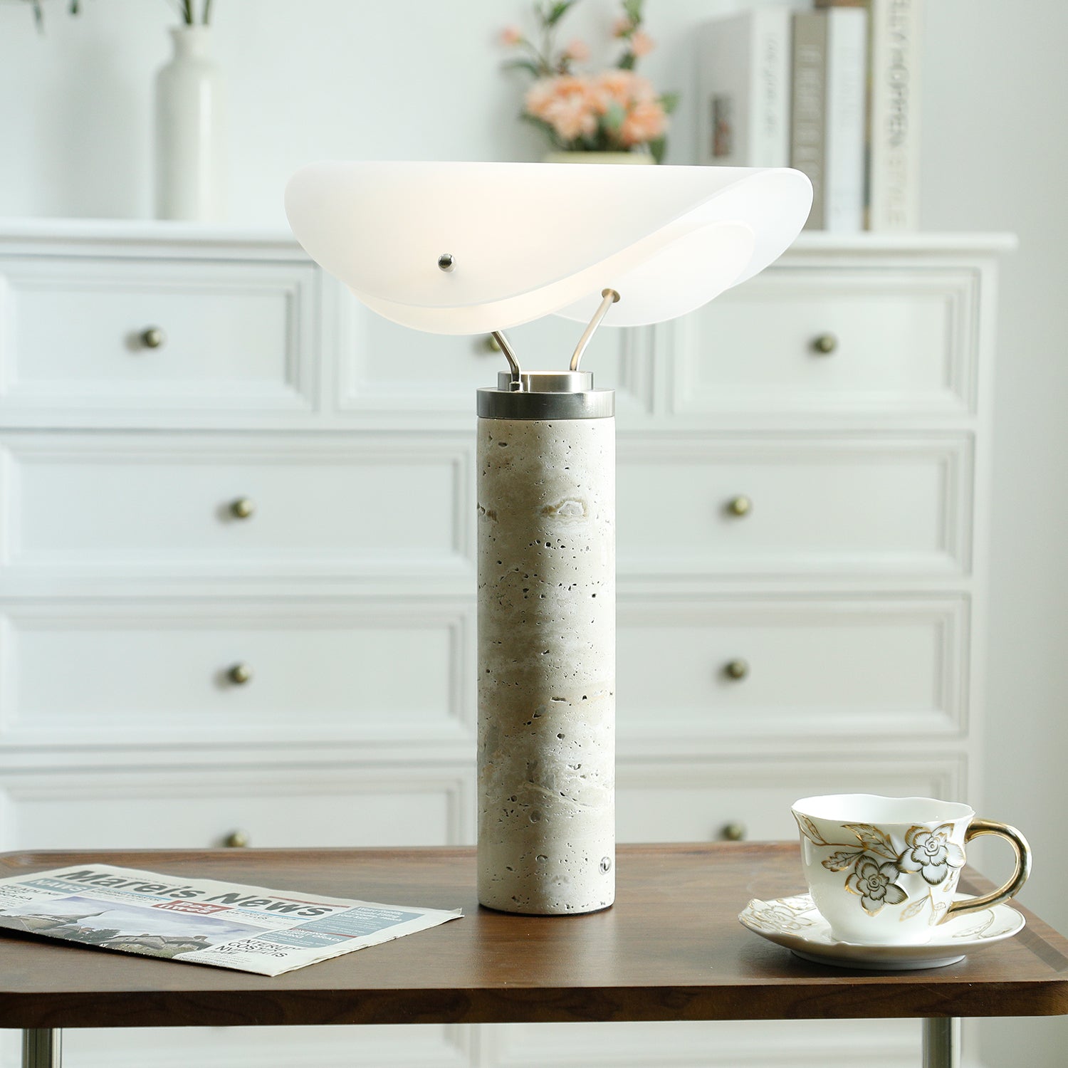Lampe à poser moderne Rafael en Travertin, Marbre