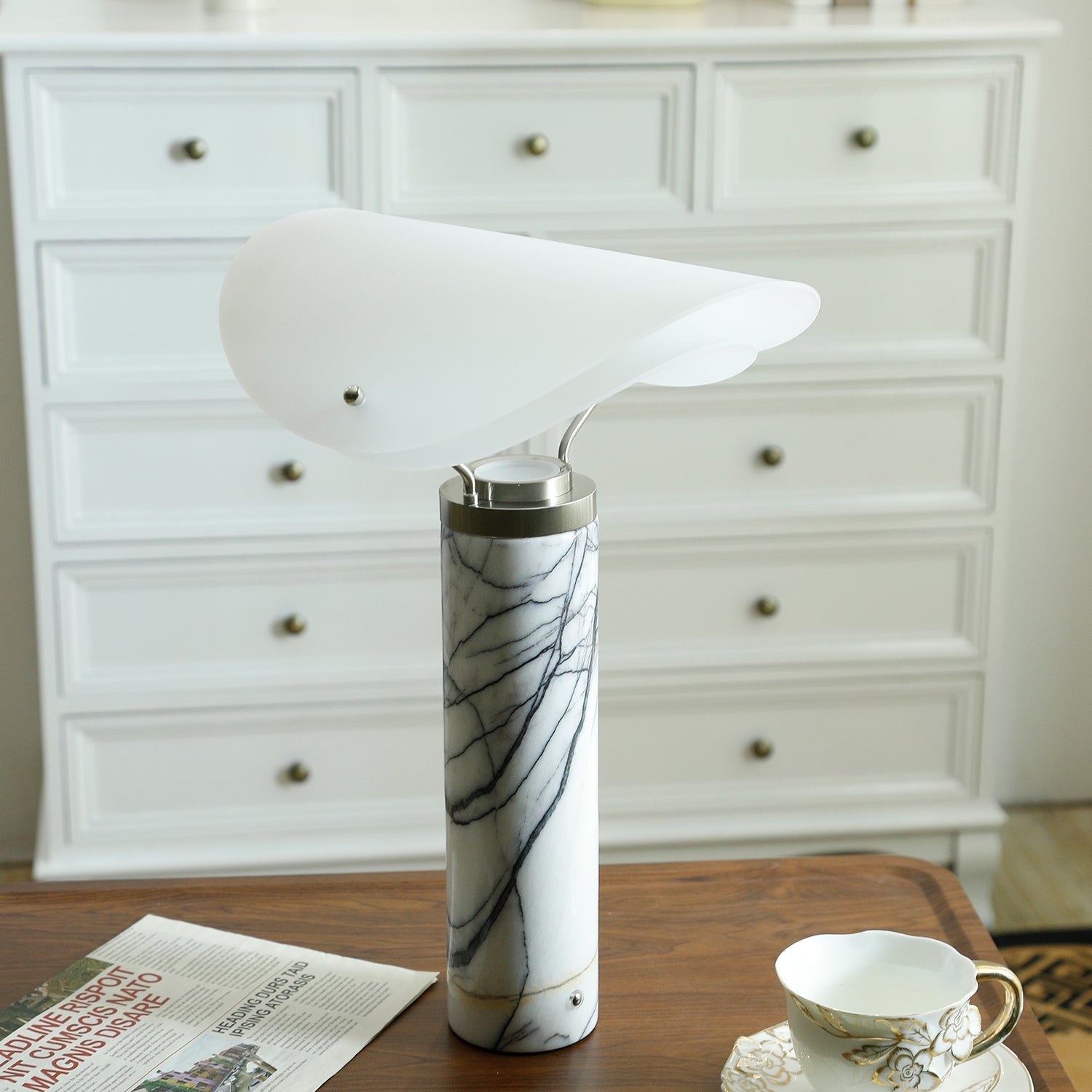 Lampe à poser moderne Rafael en Travertin, Marbre