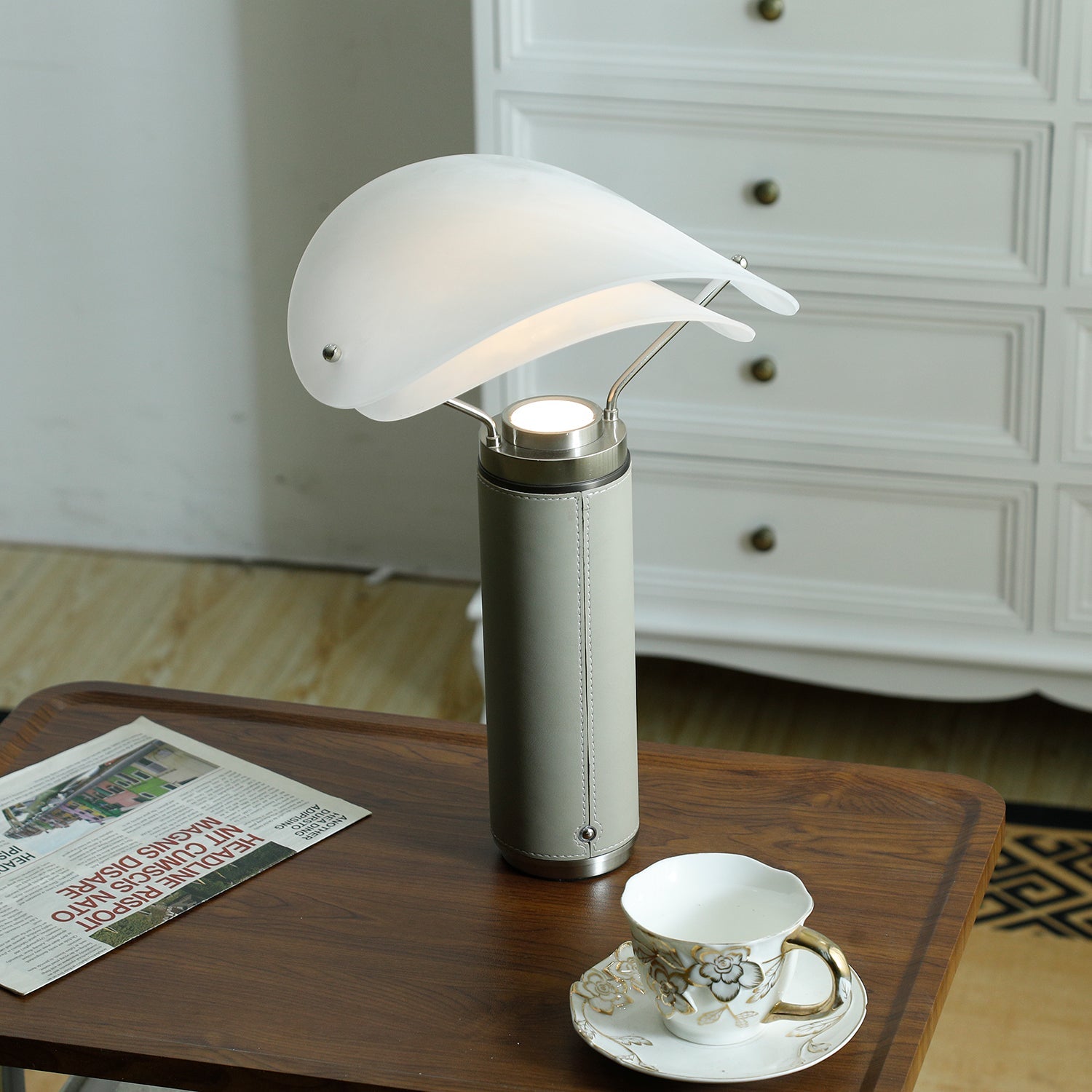 Lampe à poser moderne Rafael en Travertin, Marbre
