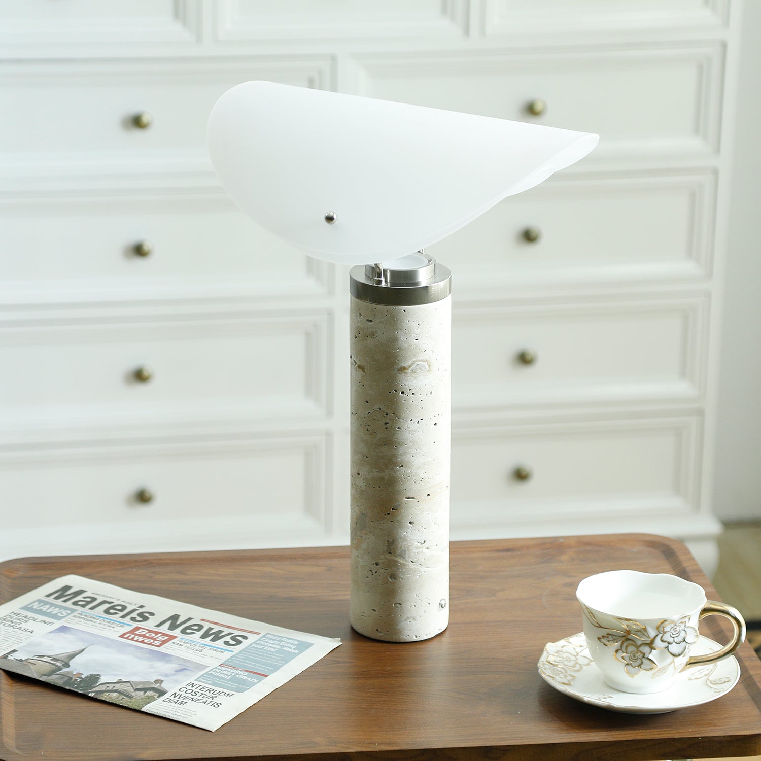 Lampe à poser moderne Rafael en Travertin, Marbre